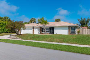 1211 NW 15th St, Boca Raton, FL 33486, Sold 05/05/21