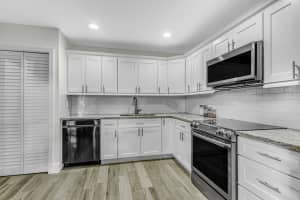 13300 Bedford Mews Ct, Wellington, FL 33414, Sold 04/21/21