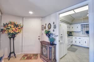 3040 Lake Shore Dr, Riviera Beach, FL 33404, Sold 04/30/21