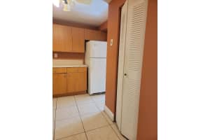 411 Executive Center Dr, West Palm Beach, FL 33401, Sold 04/09/21