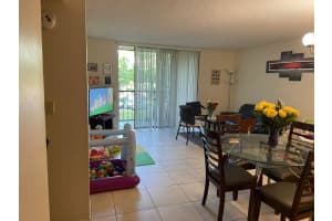 8005 SW 107th Ave, Miami, FL 33173, Sold 05/07/21