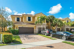 10325 Wellington Parc Dr, Wellington, FL 33449, Sold 05/07/21