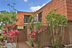 8276 S Coral Cir, North Lauderdale, FL 33068, Sold 04/27/21