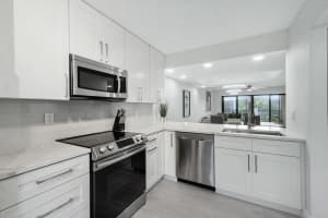 210 Captains Walk, Delray Beach, FL 33483, Sold 03/03/21