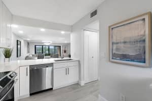 210 Captains Walk, Delray Beach, FL 33483, Sold 03/03/21