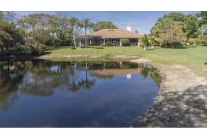 4213 SW Gleneagle Cir, Palm City, FL 34990, Sold 01/18/22