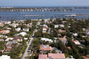 230 Valencia Rd, West Palm Beach, FL 33401, Sold 04/22/21