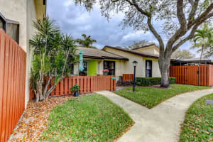 7909 SE Villa Cir, Hobe Sound, FL 33455, Sold 04/30/21