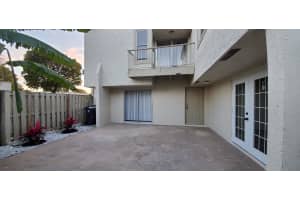 12053 Regal Ct W, Wellington, FL 33414, Sold 04/15/21