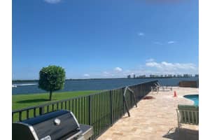 68 Yacht Club Dr, North Palm Beach, FL 33408, Sold 04/21/21