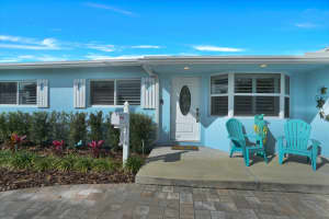 1671 NW 11th St, Boca Raton, FL 33486, Sold 04/06/21