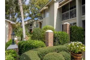 MLS# R10697423, Vero Beach, Florida 32963