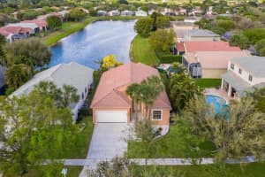 161 Seminole Lakes Dr, Royal Palm Beach, FL 33411, Sold 04/29/21