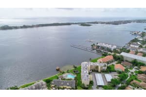 8200 Lakeshore Dr, Hypoluxo, FL 33462, Sold 06/02/21