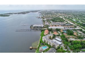 8200 Lakeshore Dr, Hypoluxo, FL 33462, Sold 06/02/21