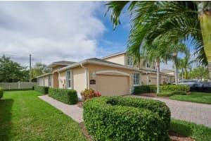 6651 Liberty Pl, Vero Beach, FL 32966, Sold 04/23/21