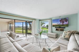 1618 12 Oaks Way, North Palm Beach, FL 33408, Sold 03/29/21
