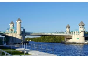 632 Snug Harbor Dr APT D17, Boynton Beach, FL 33435, Sold 04/16/21