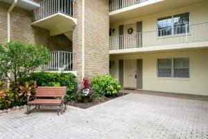 5570 Tamberlane Cir, Palm Beach Gardens, FL 33418, Sold 07/27/21