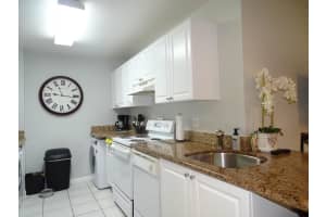 2020 Greenview Shores Blvd, Wellington, FL 33414, Sold 04/26/21