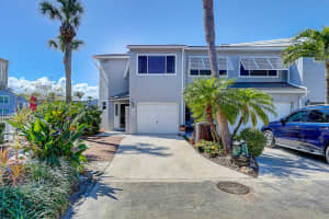 2486 Harbour Cove Dr, Fort Pierce, FL 34949, Sold 03/25/21
