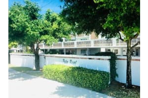 10 SE 13th St APT A2, Boca Raton, FL 33432, Sold 05/03/21