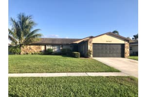 5040 Woodstone Cir N, Lake Worth, FL 33463, Sold 04/20/21