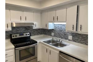 4157 Oak Terrace Dr, Greenacres, FL 33463, Sold 04/23/21