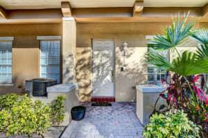 2524 NW 4th St, Boynton Beach, FL 33426, Sold 04/30/21