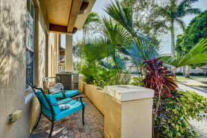 2524 NW 4th St, Boynton Beach, FL 33426, Sold 04/30/21