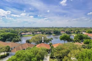 162 E Tall Oaks Cir, Palm Beach Gardens, FL 33410, Sold 06/17/21
