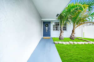 5 Whitehall Way, Boynton Beach, FL 33436, Sold 05/25/21