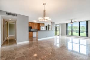 5380 Woodland Lakes Dr, Palm Beach Gardens, FL 33418, Sold 04/09/21