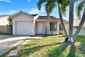 5884 Strawberry Lakes Cir, Lake Worth, FL 33463, Sold 04/27/21