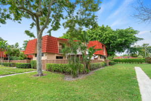 8237 Severn Dr, Boca Raton, FL 33433, Sold 05/07/21