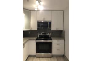 480 NW 20th St, Boca Raton, FL 33431, Sold 05/11/21