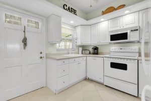 52 Yacht Club Dr, North Palm Beach, FL 33408, Sold 03/31/21