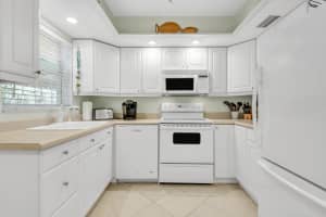52 Yacht Club Dr, North Palm Beach, FL 33408, Sold 03/31/21