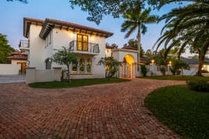 8060 Twin Lake Dr, Boca Raton, FL 33496, Sold 04/27/21