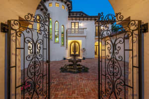 8060 Twin Lake Dr, Boca Raton, FL 33496, Sold 04/27/21