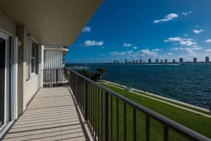 801 Lake Shore Dr, West Palm Beach, FL 33403, Sold 04/19/21