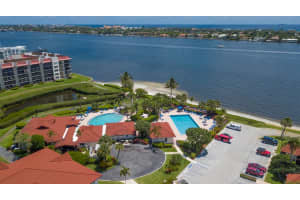 7030 Half Moon Cir, Hypoluxo, FL 33462, Sold 04/02/21