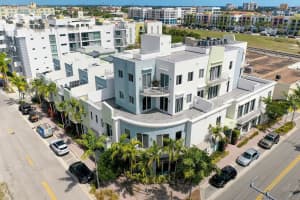 111 SE 2nd St #2a, Delray Beach, FL 33444, Sold 06/10/21