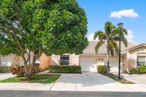 2437 S Coral Trace Cir, Delray Beach, FL 33445, Sold 06/10/21