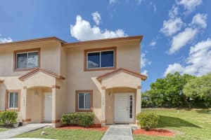1608 Lakeview Dr W, Royal Palm Beach, FL 33411, Sold 04/19/21