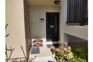 3061 SE Aster Ln, Stuart, FL 34994, Sold 04/30/21