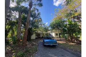 717 SE Atlantic Dr, Lantana, FL 33462, Sold 05/07/21