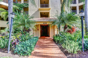 801 Uno Lago Dr, Juno Beach, FL 33408, Sold 04/19/21