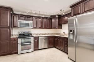 9286 Sable Ridge Cir, Boca Raton, FL 33428, Sold 06/09/21