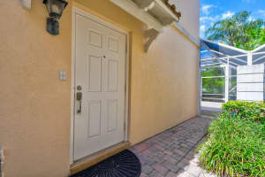 407 Capistrano Dr, Palm Beach Gardens, FL 33410, Sold 04/21/21